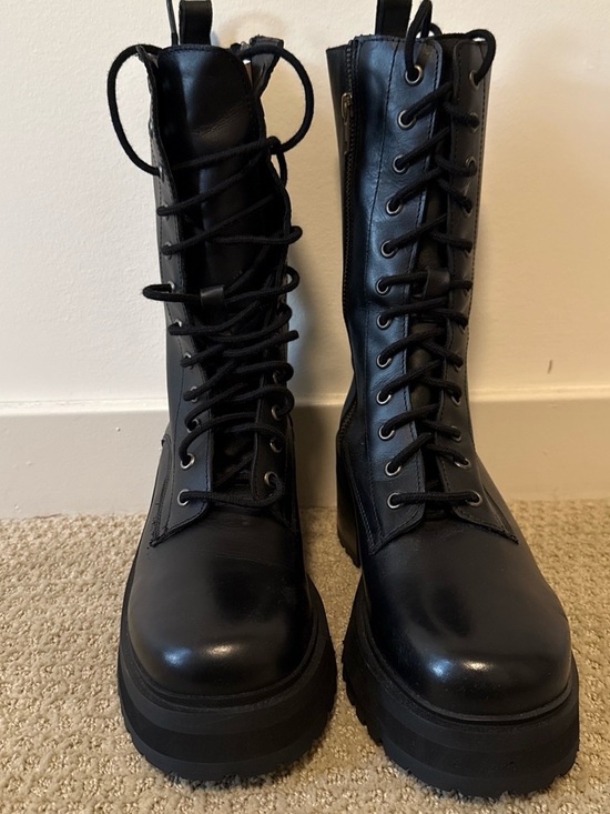Steve Madden Shoes - Steve Madden Black Platform Lace-Up Combat Boots